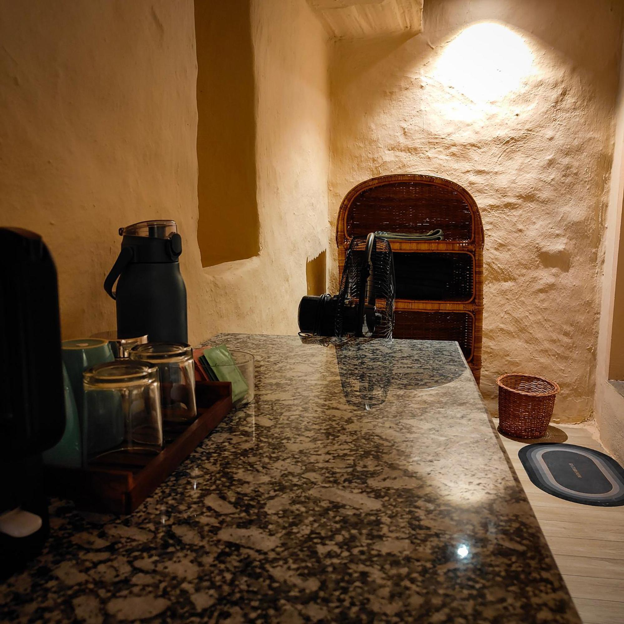 Вилла Cafe Buransh Sari Экстерьер фото