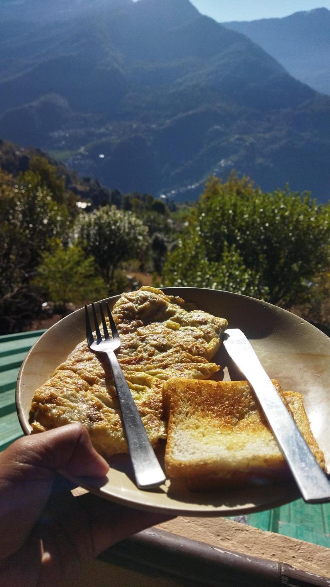 Вилла Cafe Buransh Sari Экстерьер фото